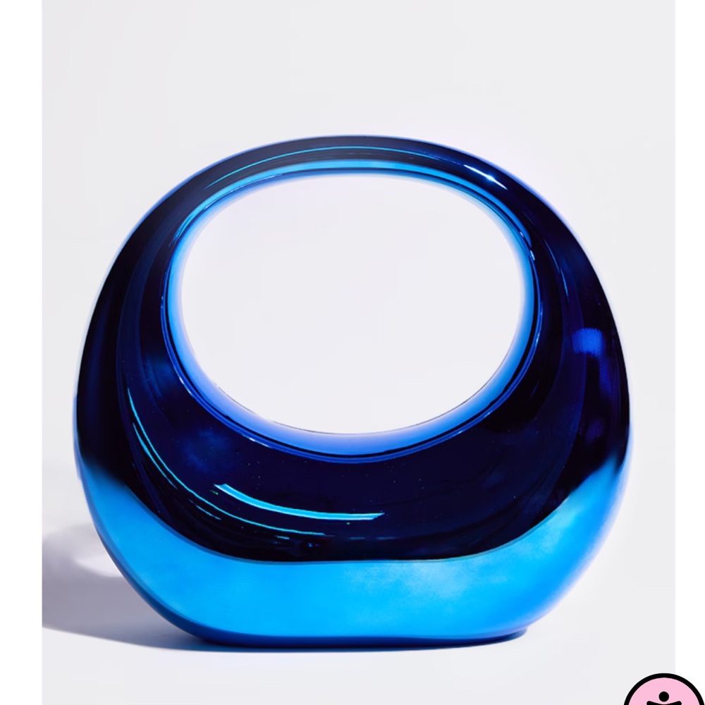 Metallic blue Hard Smooth Curved Handbag - Picture 2 of 4